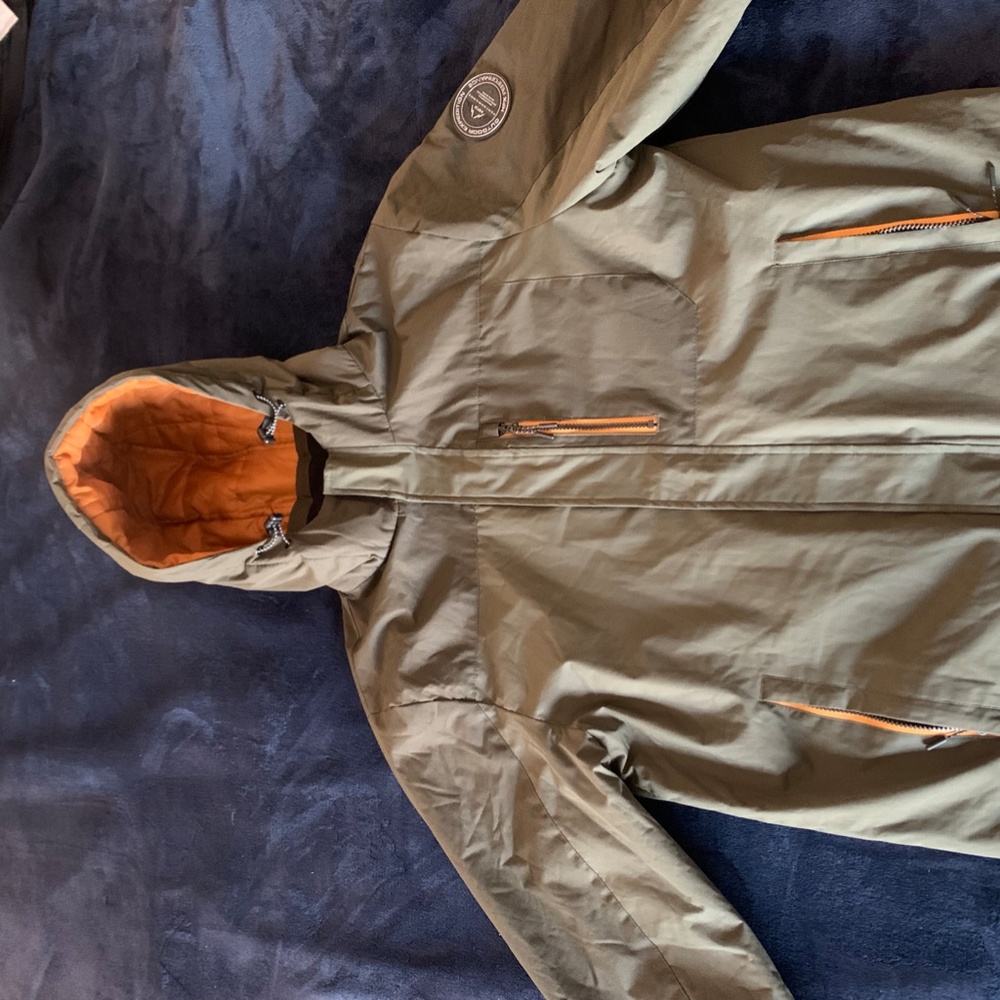 Men's Winter Jacket - Picture 2 of 3